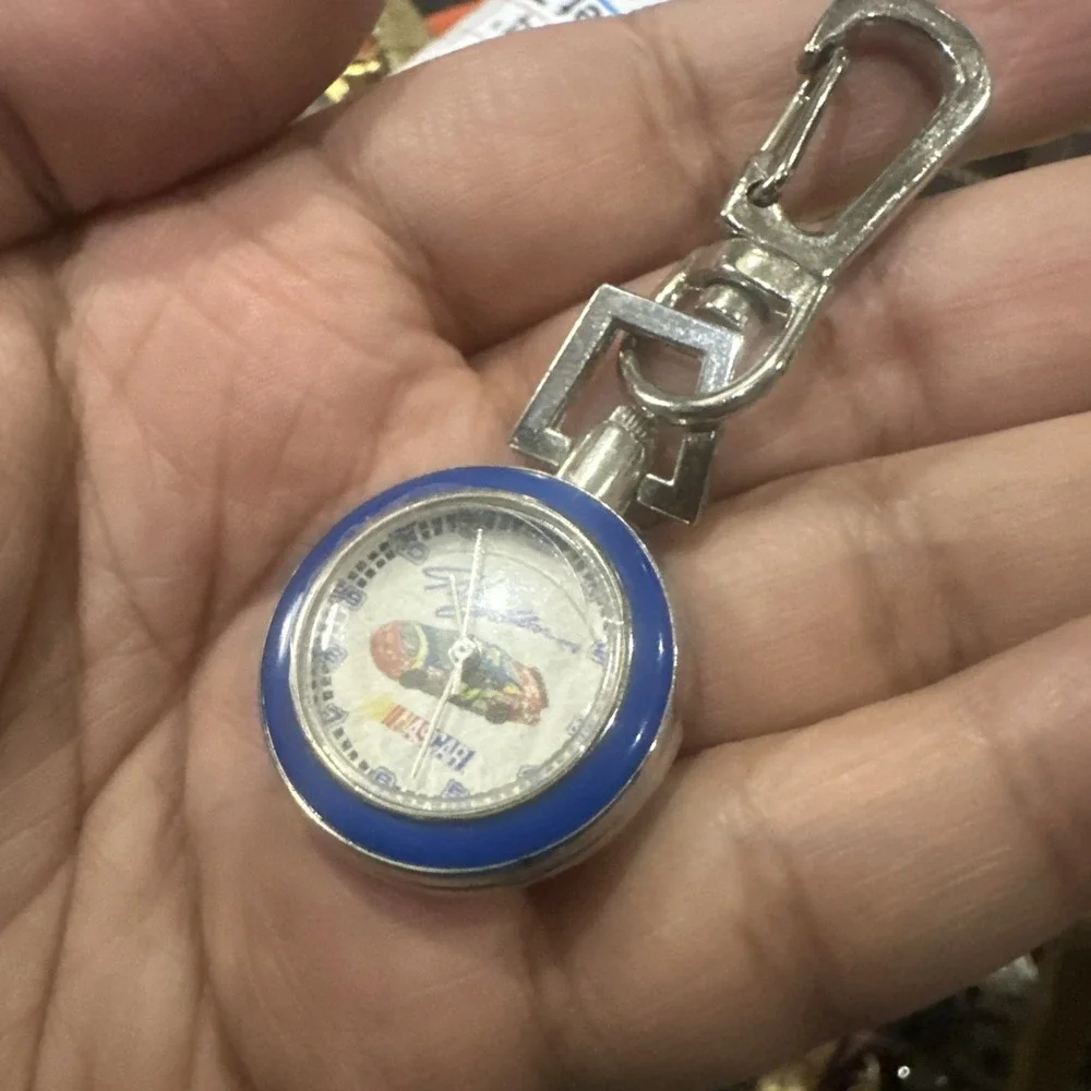 Working 24 Nascar Jeff Gordon Small Pocket Watch Keychain Silver Tone